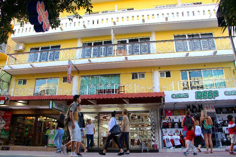 Hotel Plaza Del Sol Playa del Carmen Kültér fotó